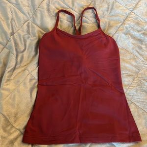 Lululemon Tank with built in support size 4 DERO